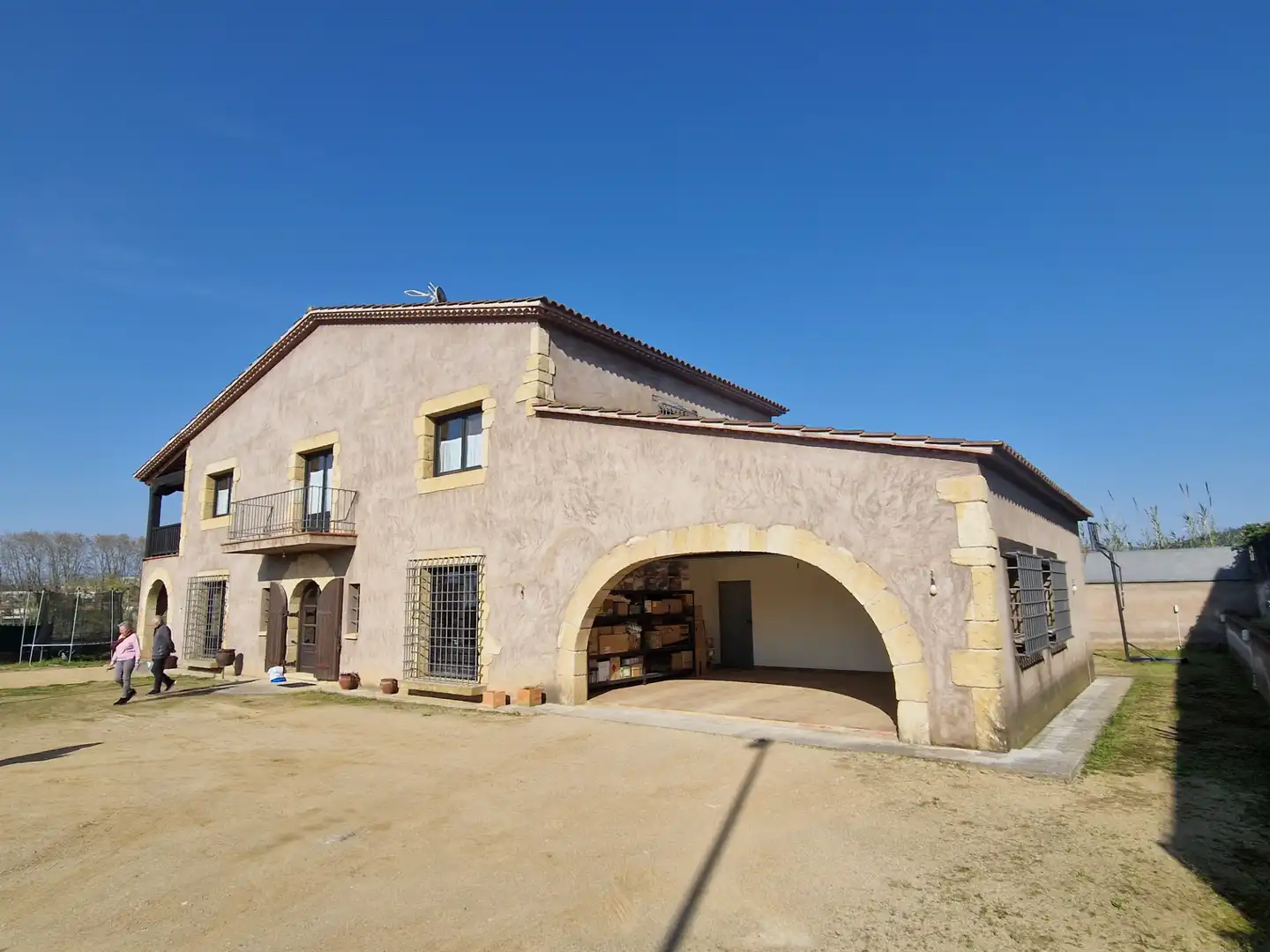 Vista exterior de Finca rústica en venda en Montornès del Vallès amb Jardí privat, Terrassa i Balcó