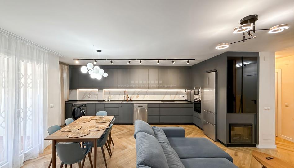 Photo 1 of Flat for sale in Calle Carmen Montes, 81, La Carihuela - Los Nidos, Málaga