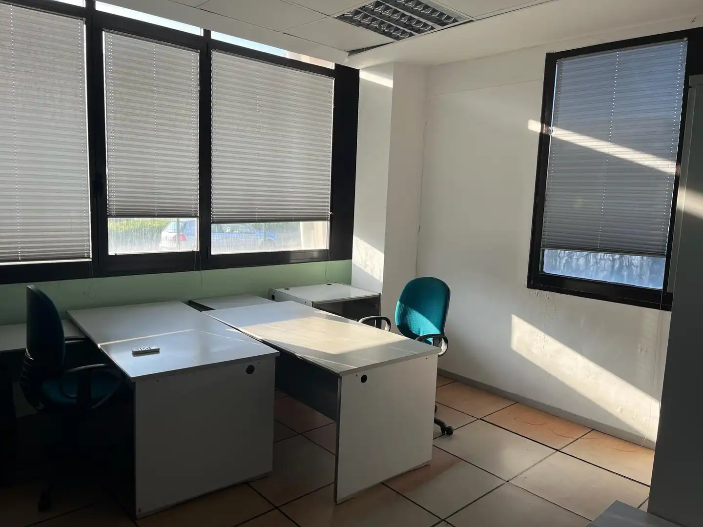 Büro zur Miete in N/A, Azken Portu - Behobia