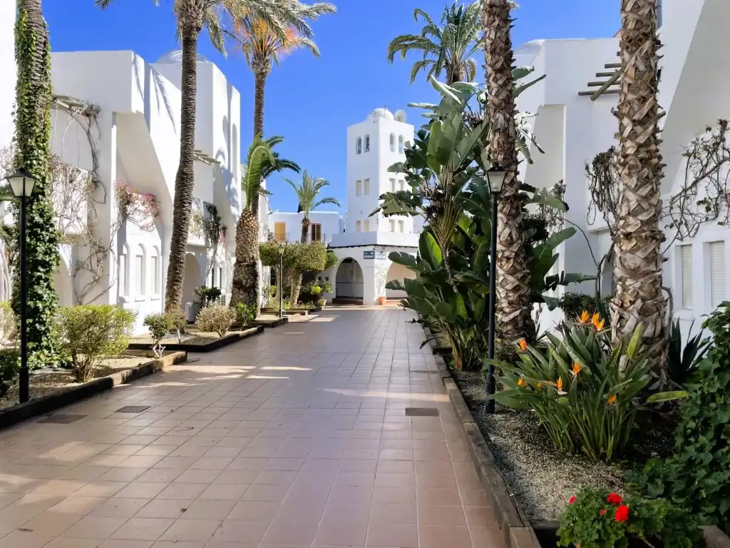 Vista exterior de Apartamento en venta en Vera con Aire acondicionado, Terraza y Amueblado