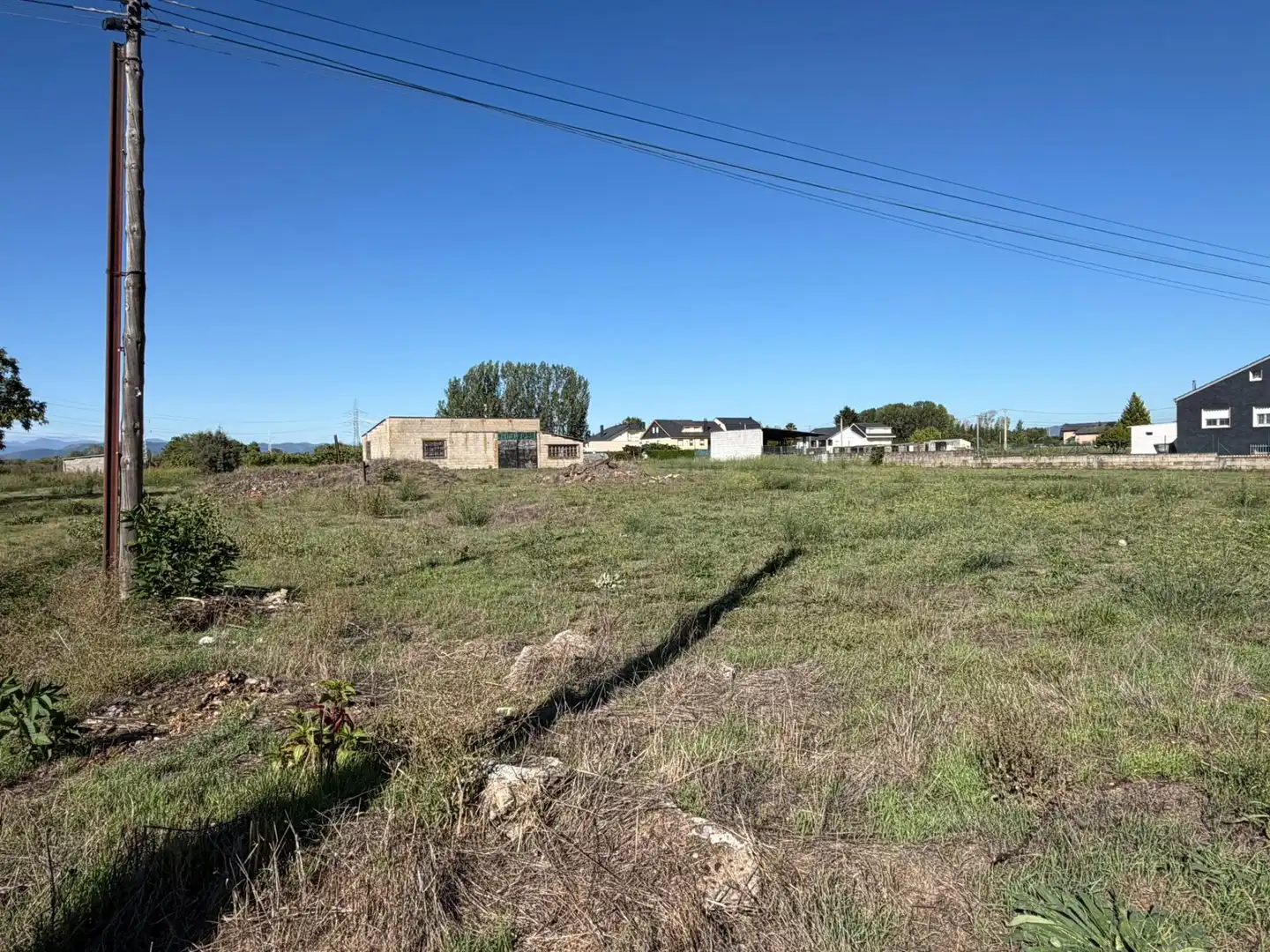 Terreny residencial en venda a Carracedelo, imagen 2
