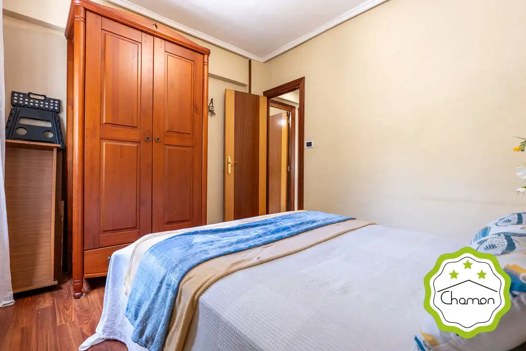 Habitación de Piso en venta en Bilbao  con Calefacción, Jardín privado y Amueblado