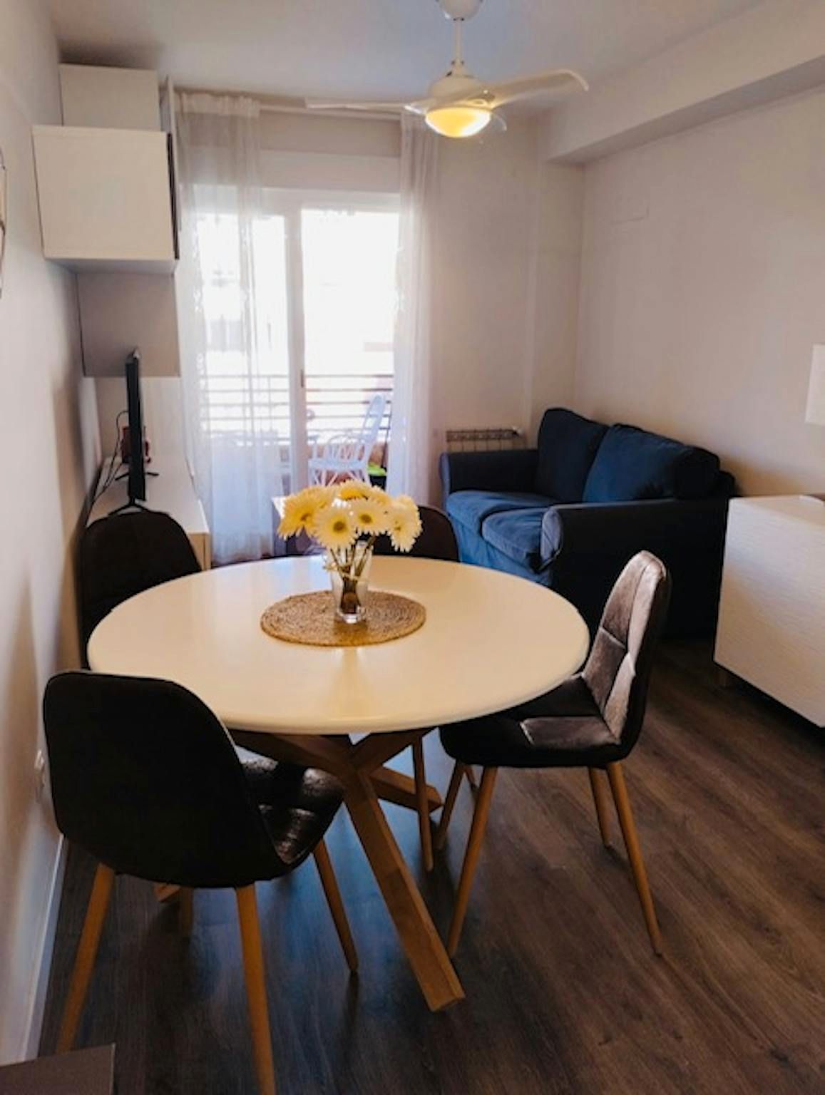 Dining room of Flat to rent in  Madrid Capital  with Heating, Furnished and Washing machine