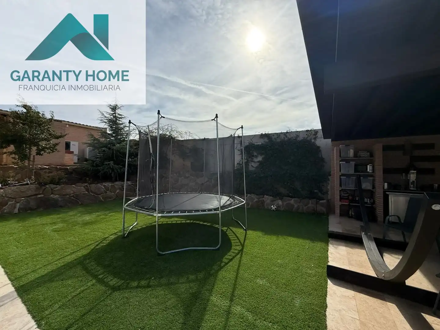 Jardín de Casa adosada en venta en Layos con Aire acondicionado, Calefacción y Jardín privado