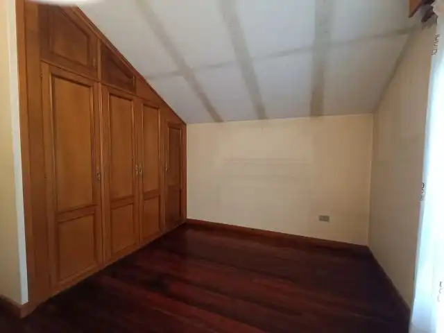 Casa o chalet en venta en Vigo  con Calefacción, Jardín privado y Parquet