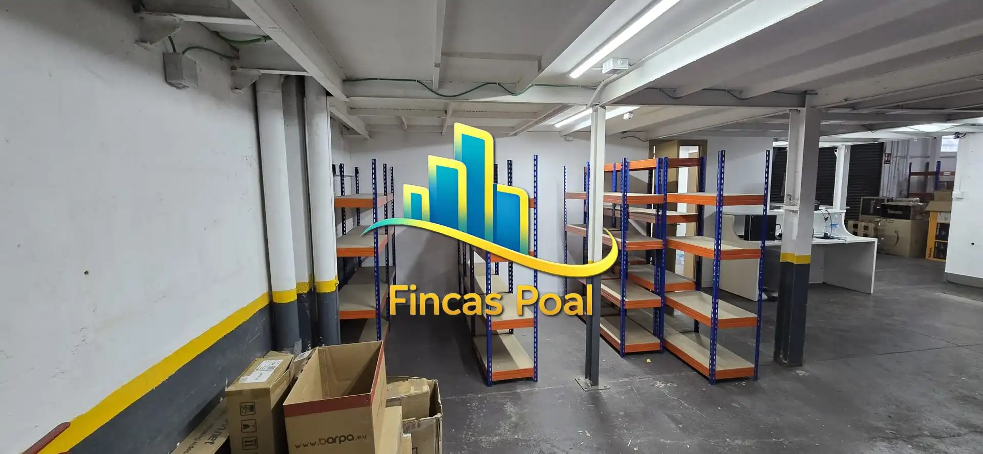 Nave industrial en venta en Rubí