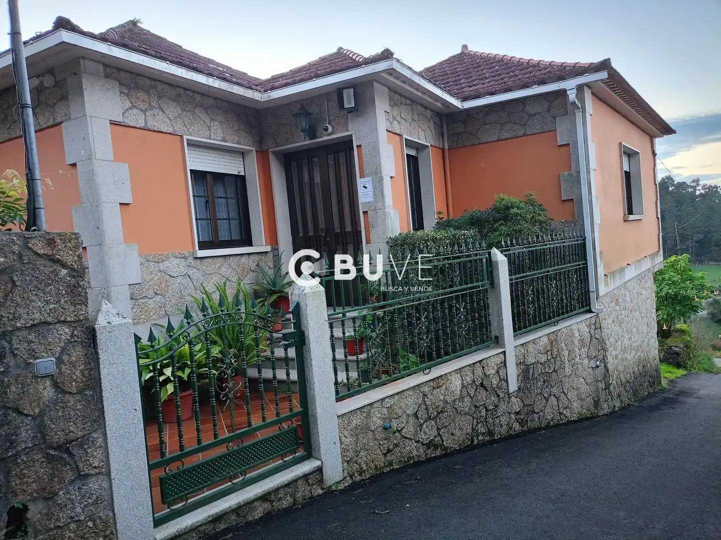 Vista exterior de Casa o chalet en venta en Moraña con Calefacción, Jardín privado y Parquet