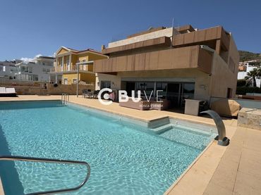 Adossat amb piscina en venda a Marina de la Torre