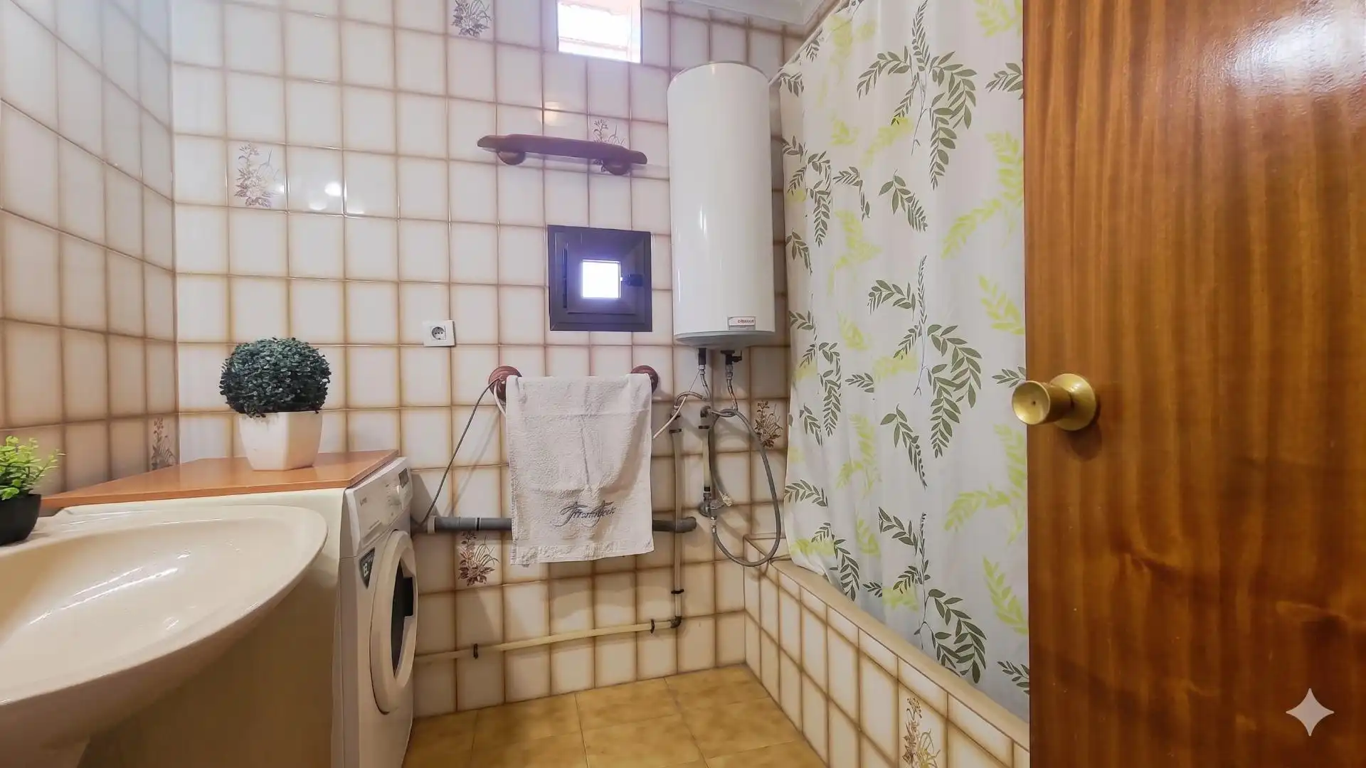 Bathroom of Flat for sale in Viator