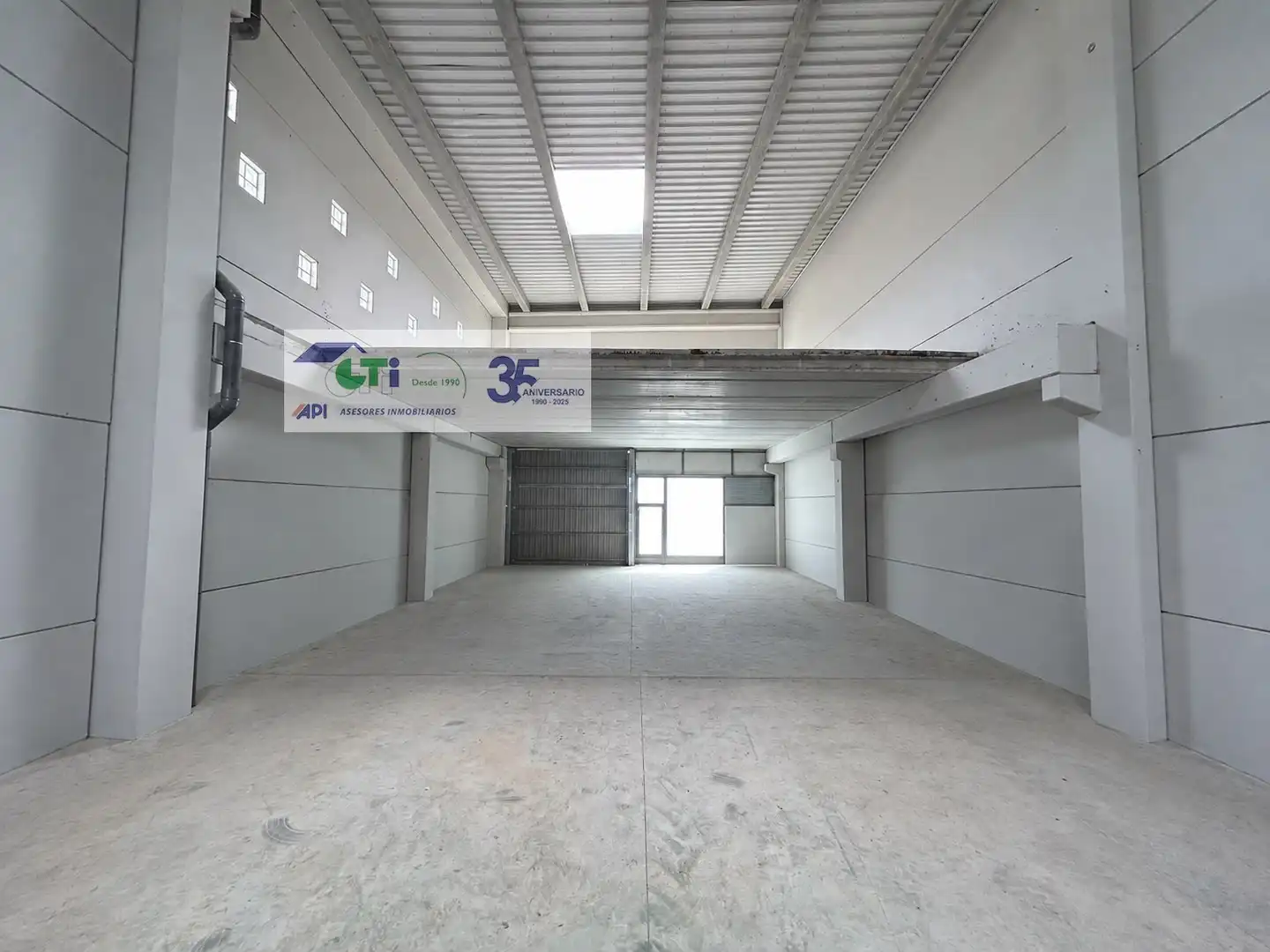 Industrial building for sale in CALLE SALVIA