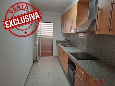 Appartamento con balcone in vendita a Cesar martinell i brunet 34