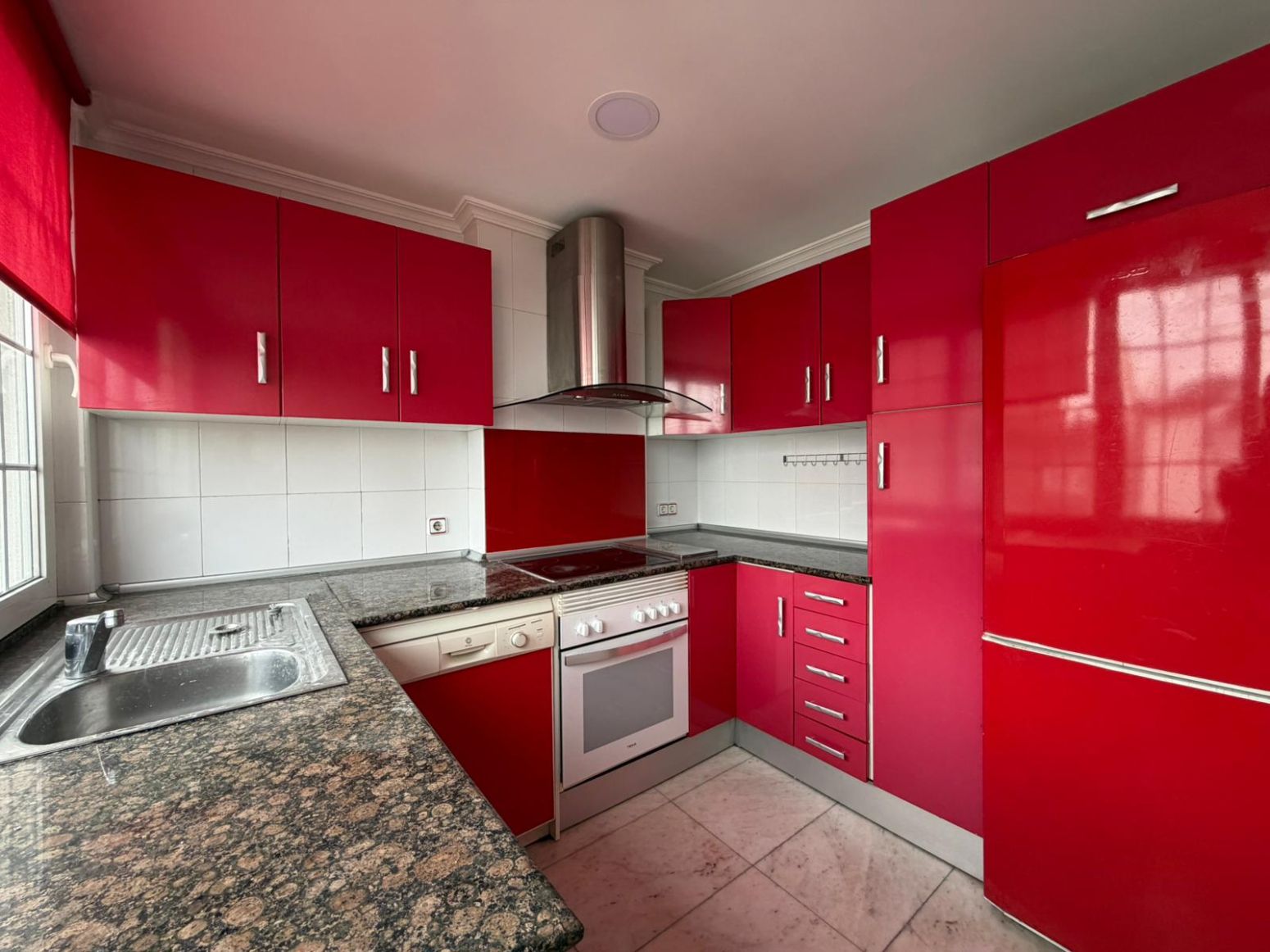 Kitchen of Flat for rent in Avilés  with Heating, Parquet flooring and Storage room