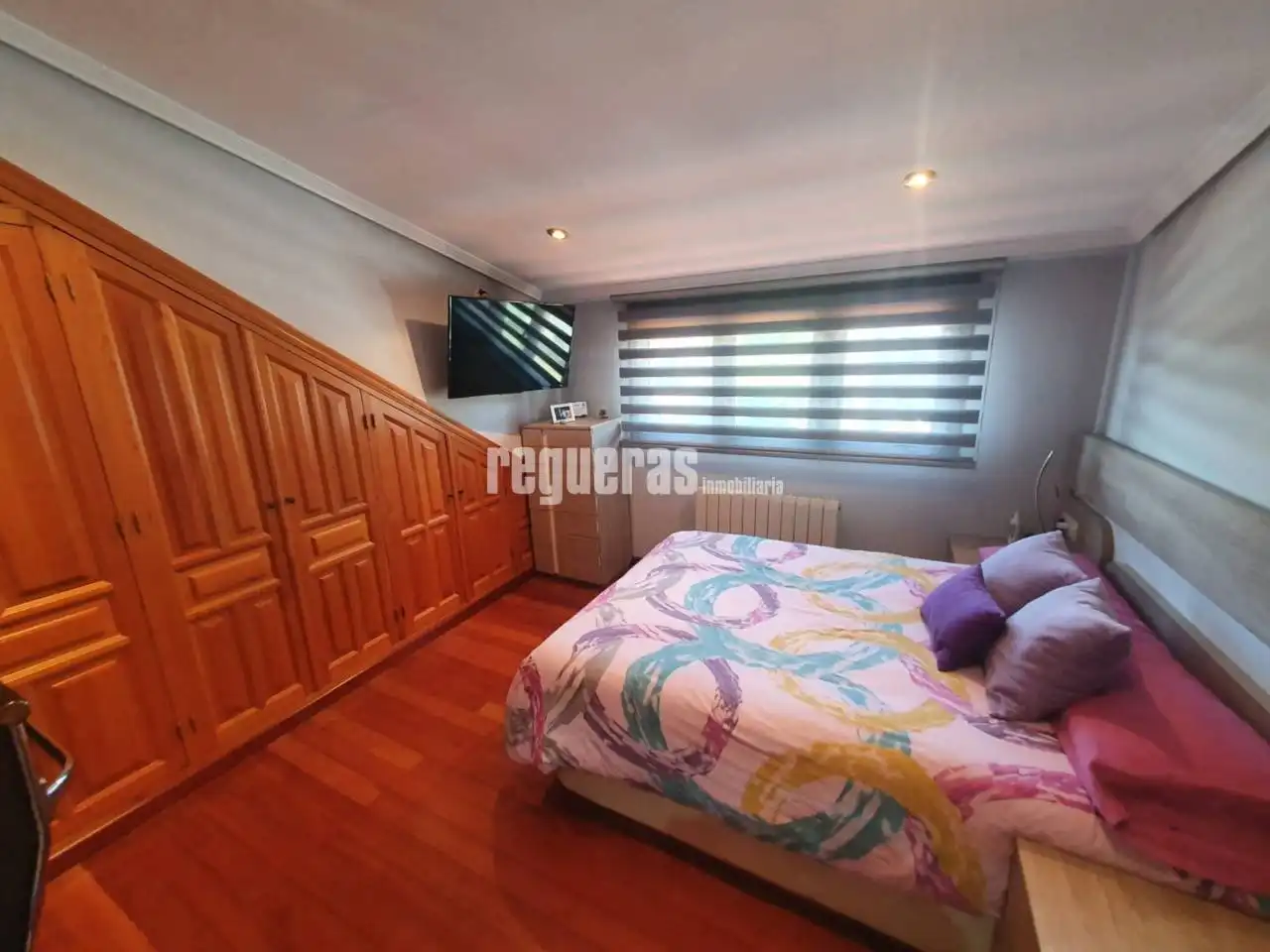 Habitación de Casa o chalet en venta en Avilés con Calefacción, Parquet y Terraza