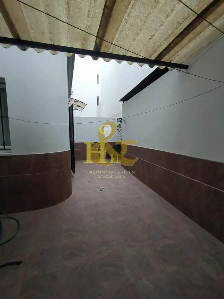 Planta baixa en venda a V Centenario - Piletas - Capuchinos