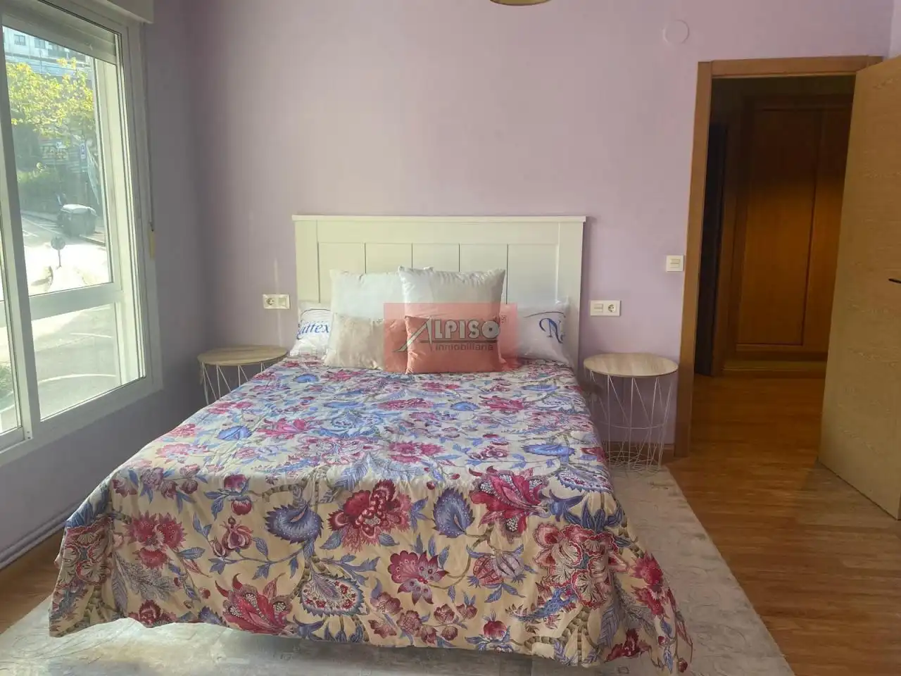 Habitación de Apartamento de alquiler en Ourense Capital  con Calefacción y Parquet