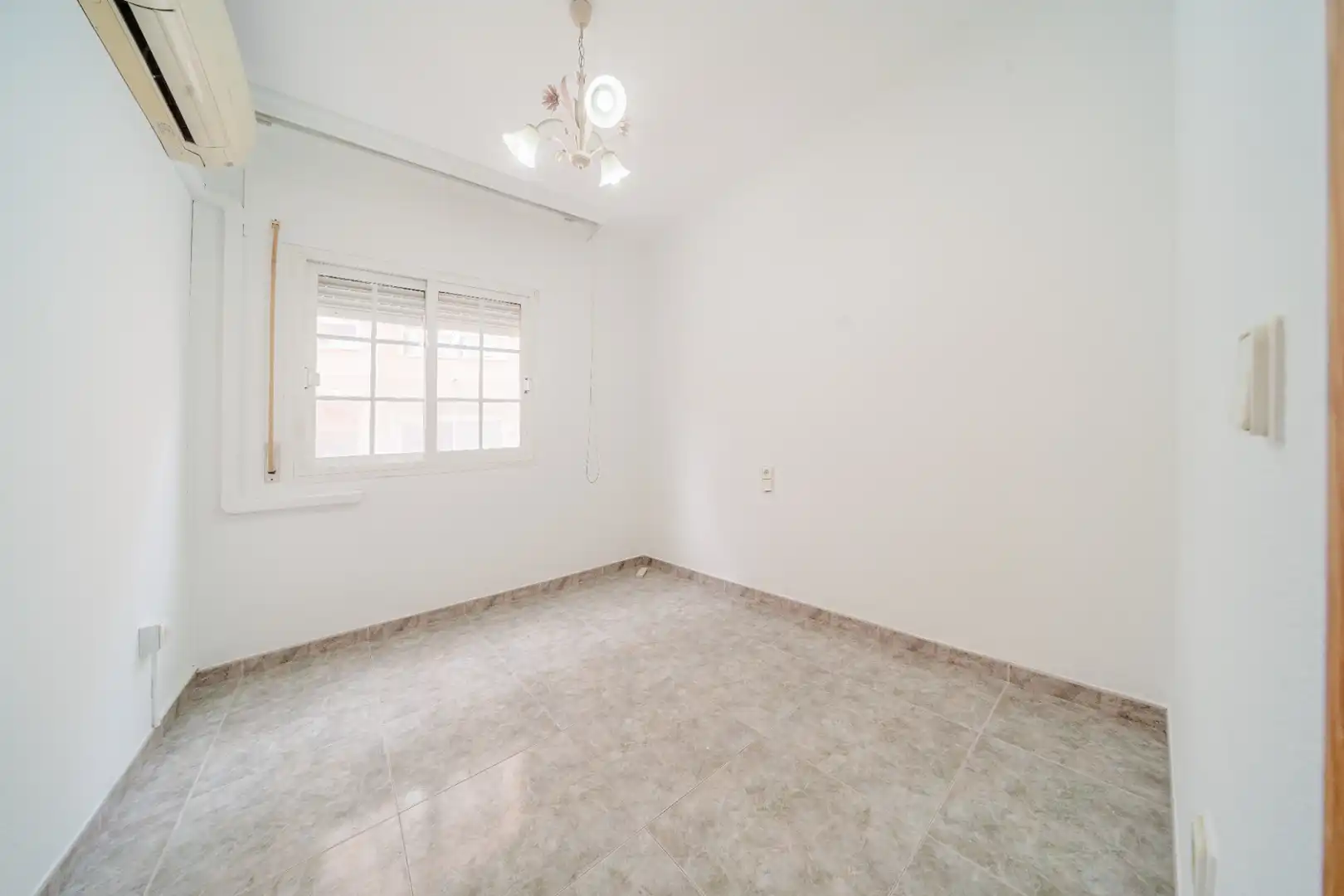 Habitación de Piso en venta en Roquetas de Mar con Aire acondicionado