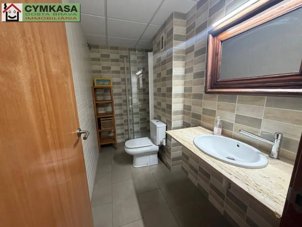 Baño de Piso en venta en Lloret de Mar con Calefacción y Balcón