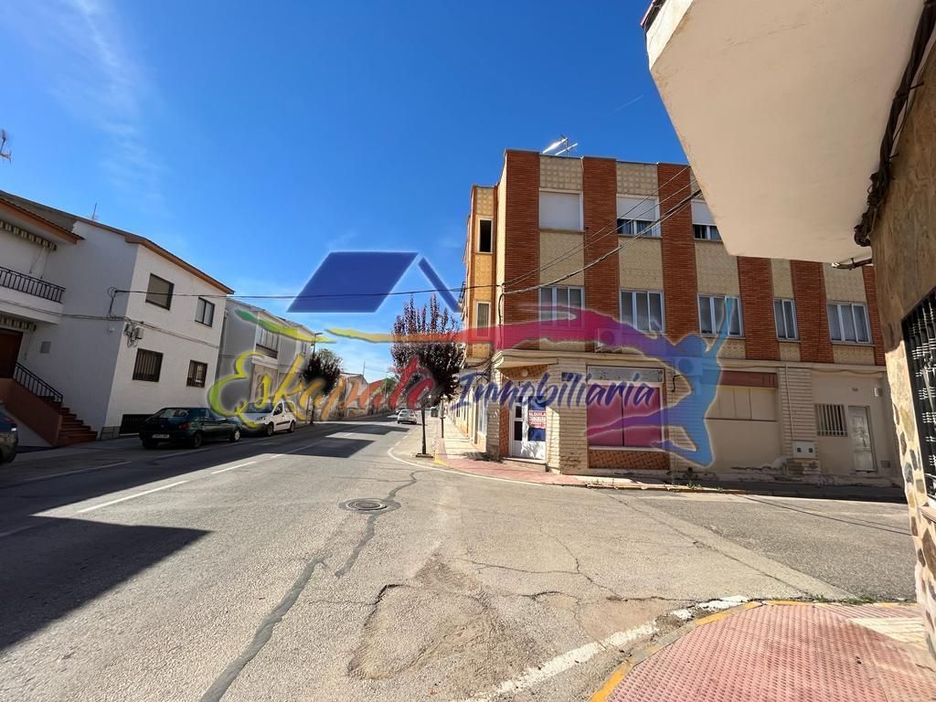 Vista exterior de Pis en venda en Villacañas amb Calefacció i Terrassa