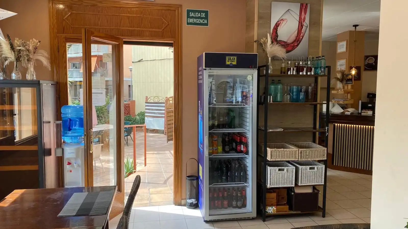 Local comercial en traspàs a Els Pins, imagen 8