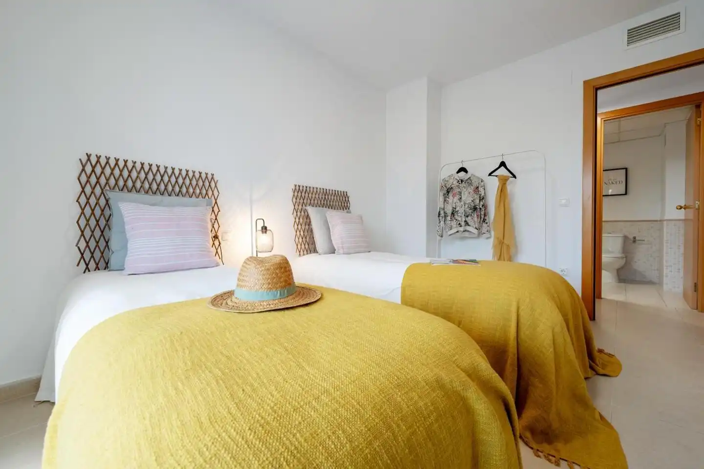 Habitación de Piso en venta en Cambrils con Terraza, Amueblado y Piscina comunitaria
