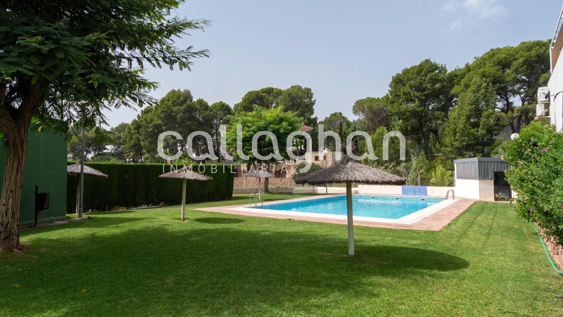 Jardí de Casa adosada en venda en Náquera amb Jardí privat, Terrassa i Piscina comunitària
