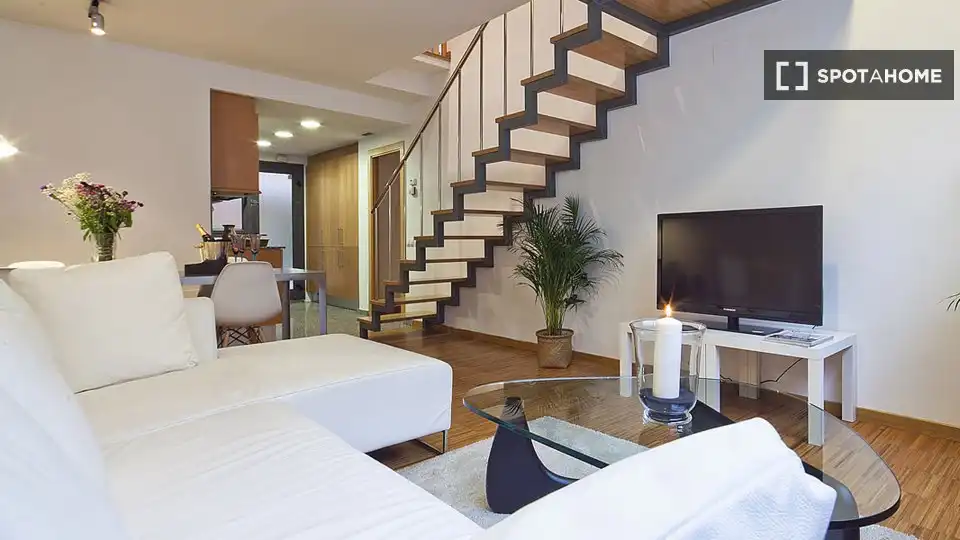 Sala de estar de Piso de alquiler en Barcelona con Aire acondicionado, Calefacción y Amueblado