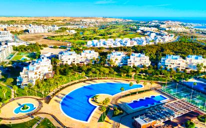 Vista exterior de Apartament en venda en El Ejido amb Aire condicionat, Terrassa i Piscina comunitària