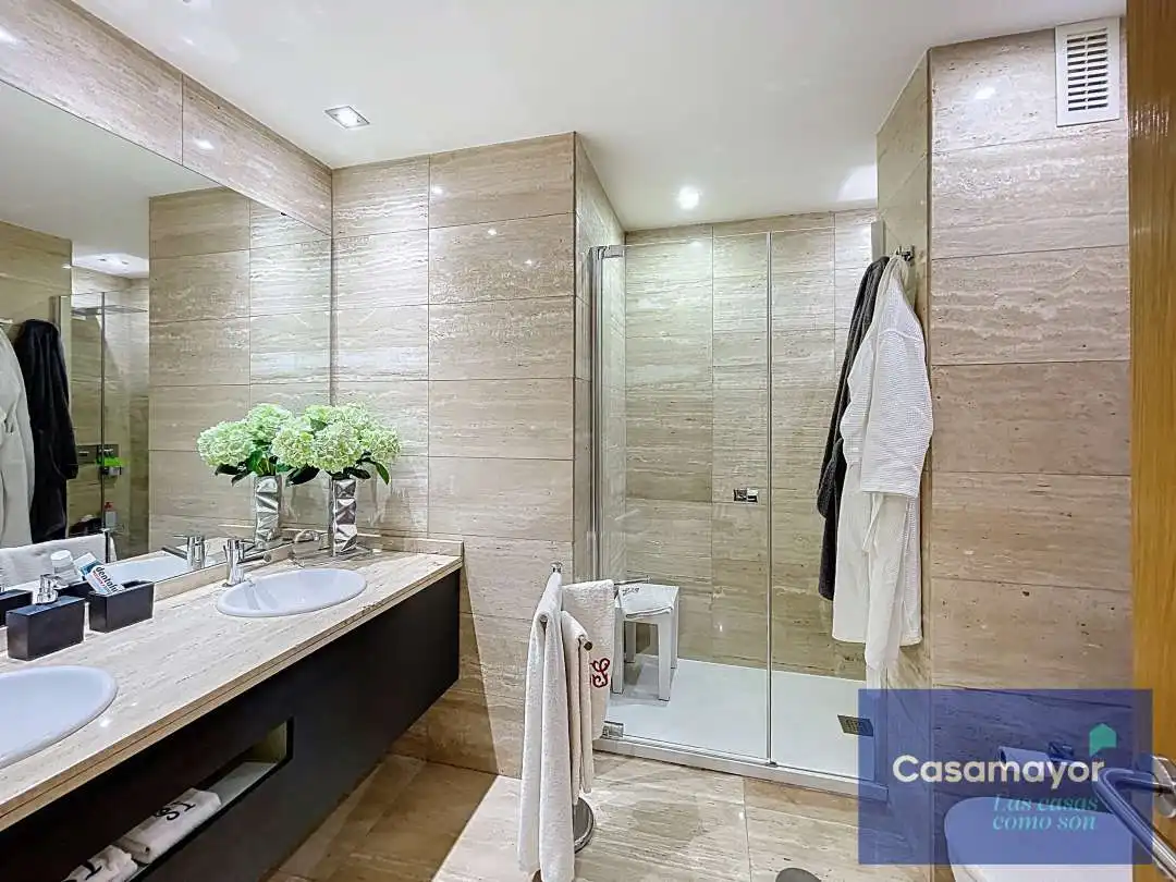 Bathroom of Attic for sale in Alicante / Alacant  with Air Conditioner, Heating and Terrace