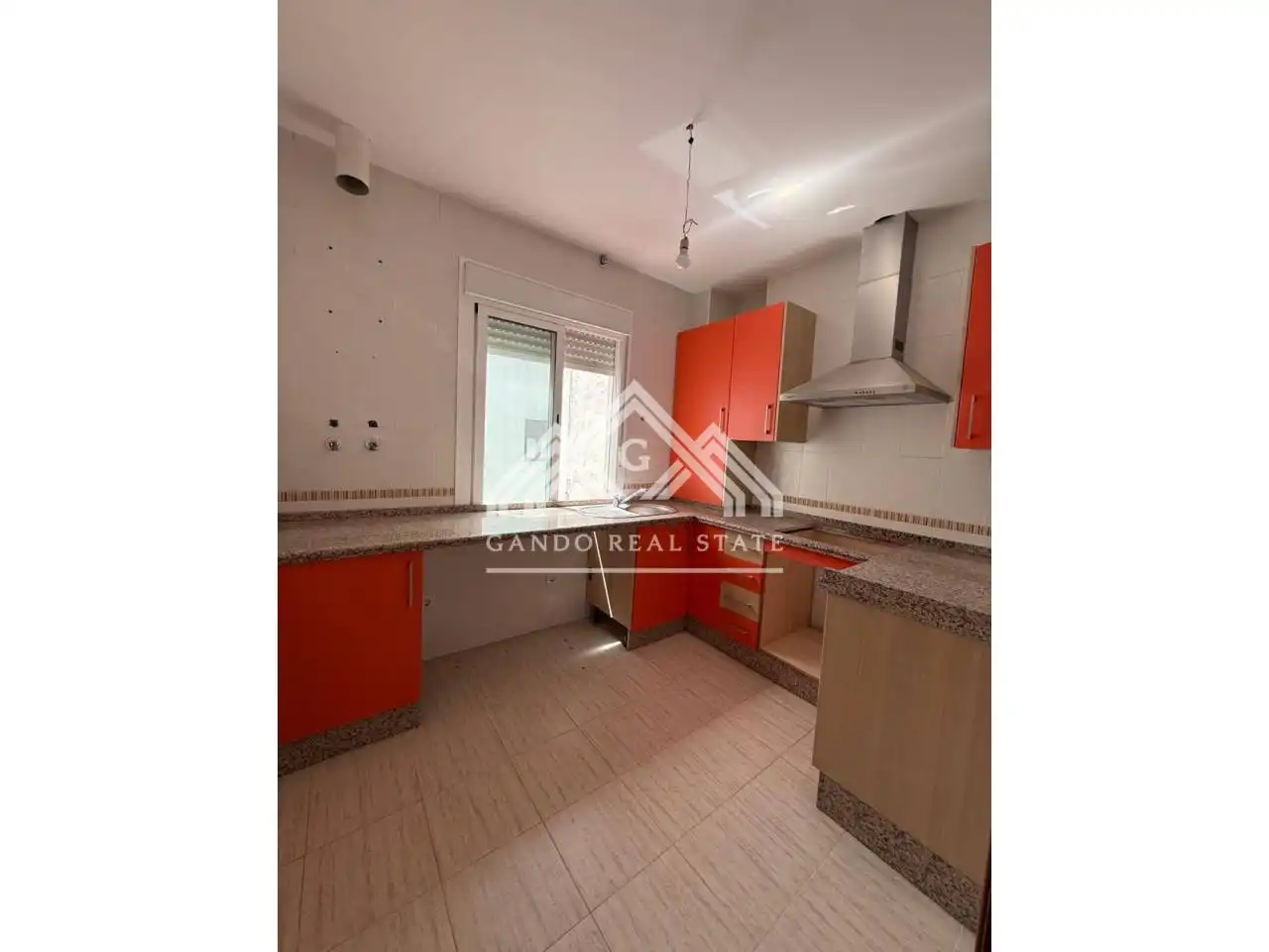 Cocina de Piso en venta en Utrera con Trastero y Balcón