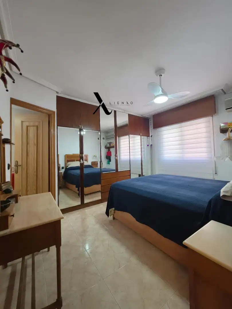 Schlafzimmer von Wohnung zum Verkauf in Murcia mit Klimaanlage, Heizung und Möbliert