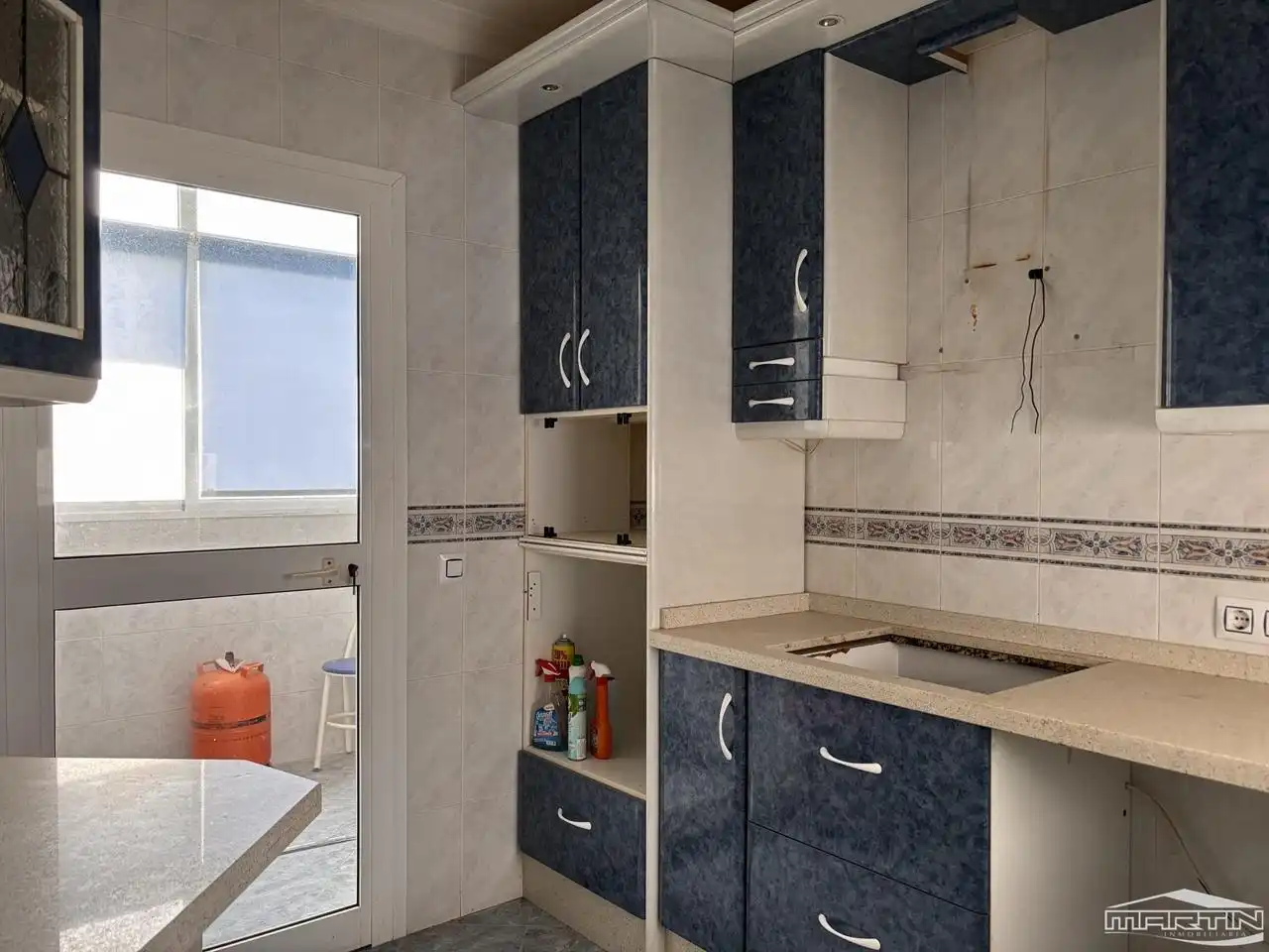 Kitchen of Flat for sale in Benamejí  with Air Conditioner and Storage room