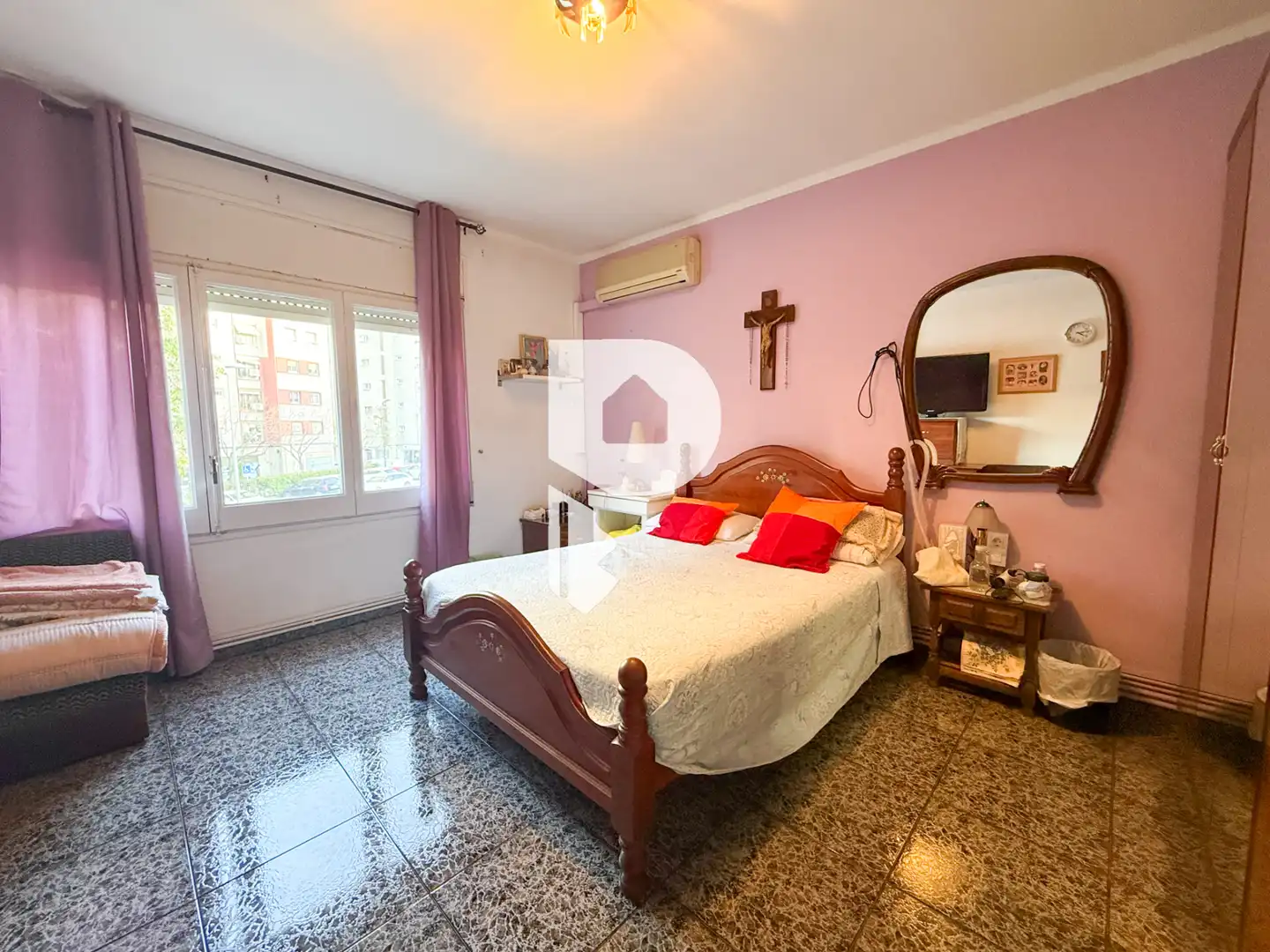 Dormitori de Casa o xalet en venda en Sant Vicenç Dels Horts amb Aire condicionat, Calefacció i Terrassa