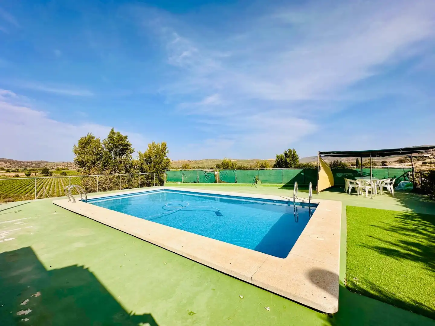 Piscina de Finca rústica en venda en Loja amb Jardí privat, Terrassa i Traster