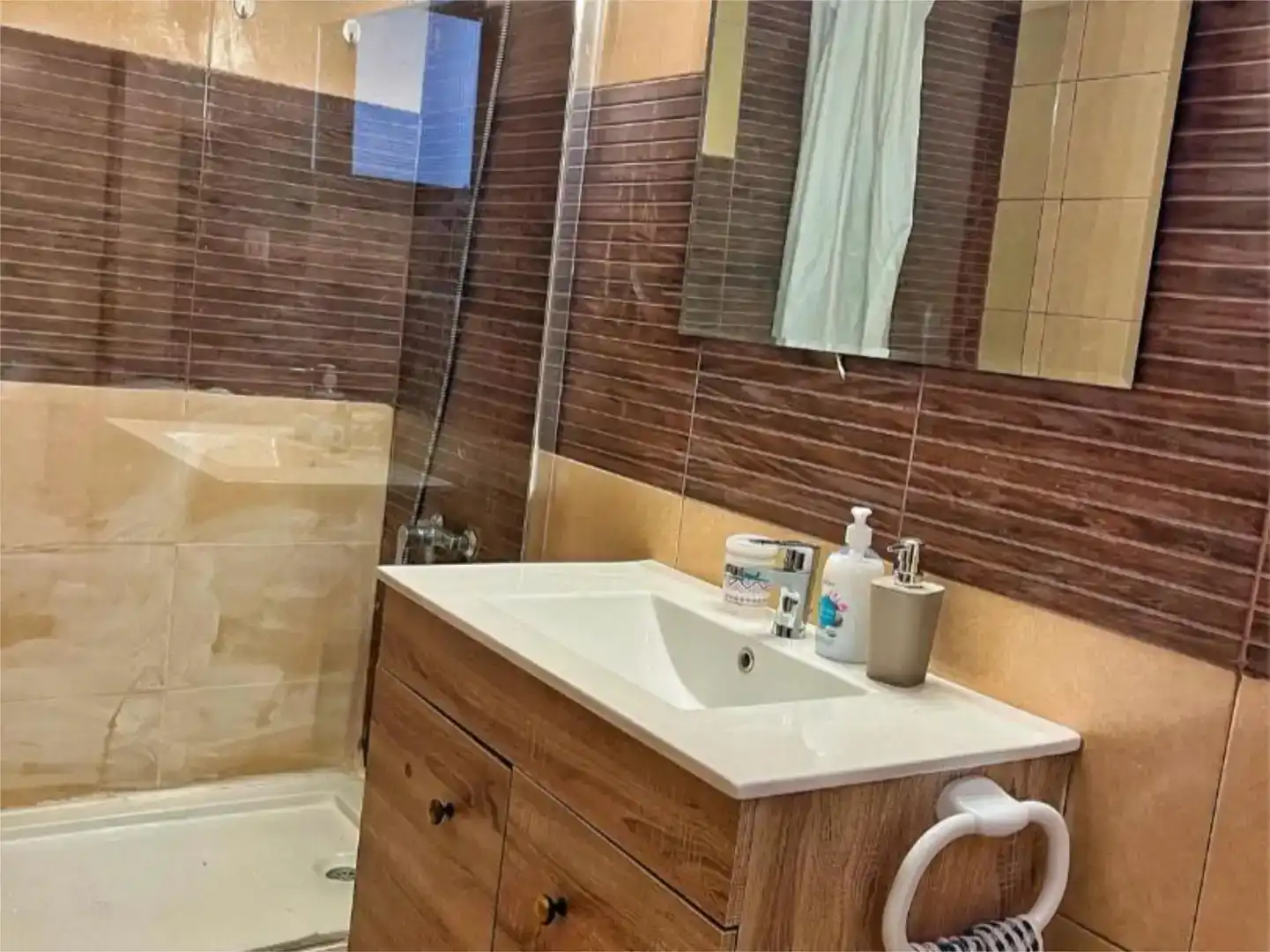Bathroom of Flat for share in Onda, Castellón