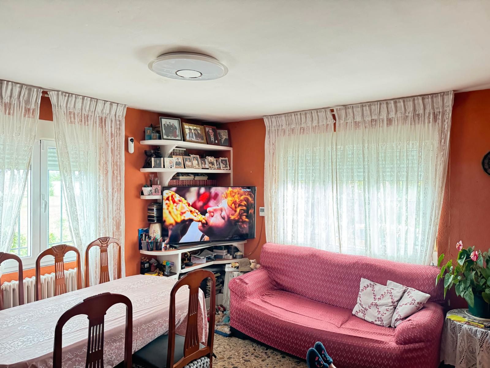 Sala de estar de Casa o chalet en venta en Cuadros con Calefacción, Jardín privado y Trastero