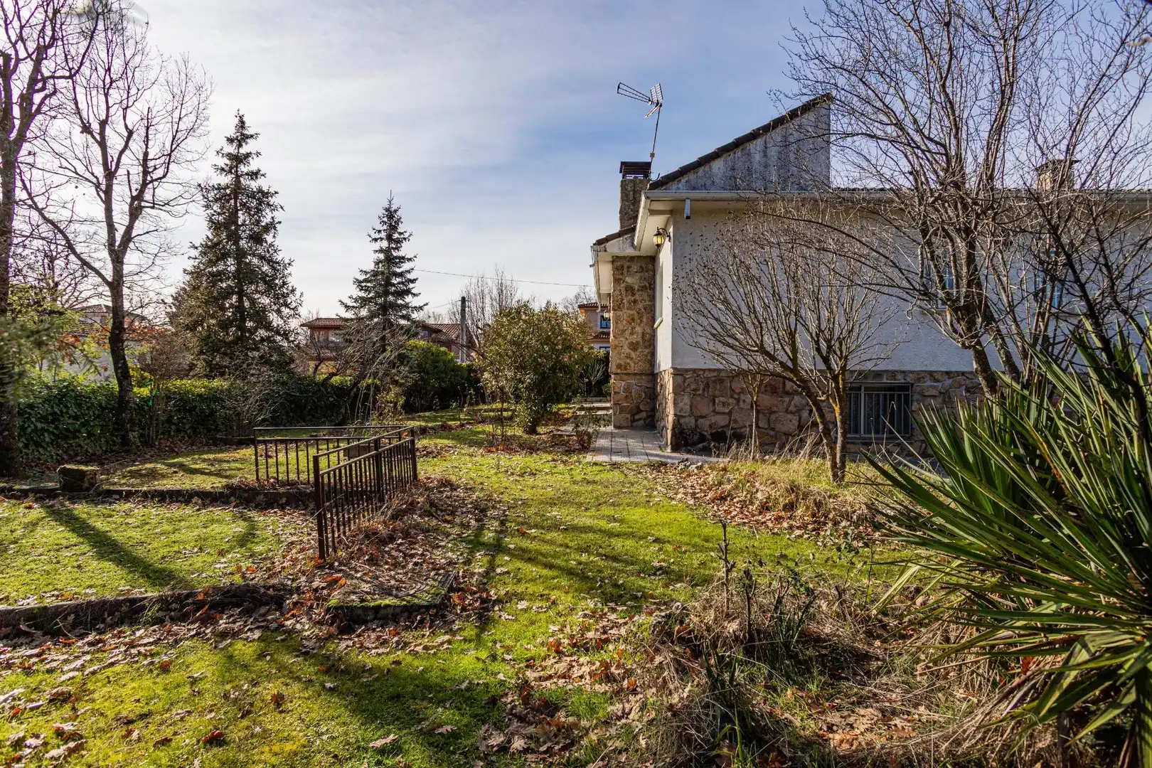 Casa o xalet en venda en Miraflores de la Sierra amb Calefacció, Jardí privat i Terrassa