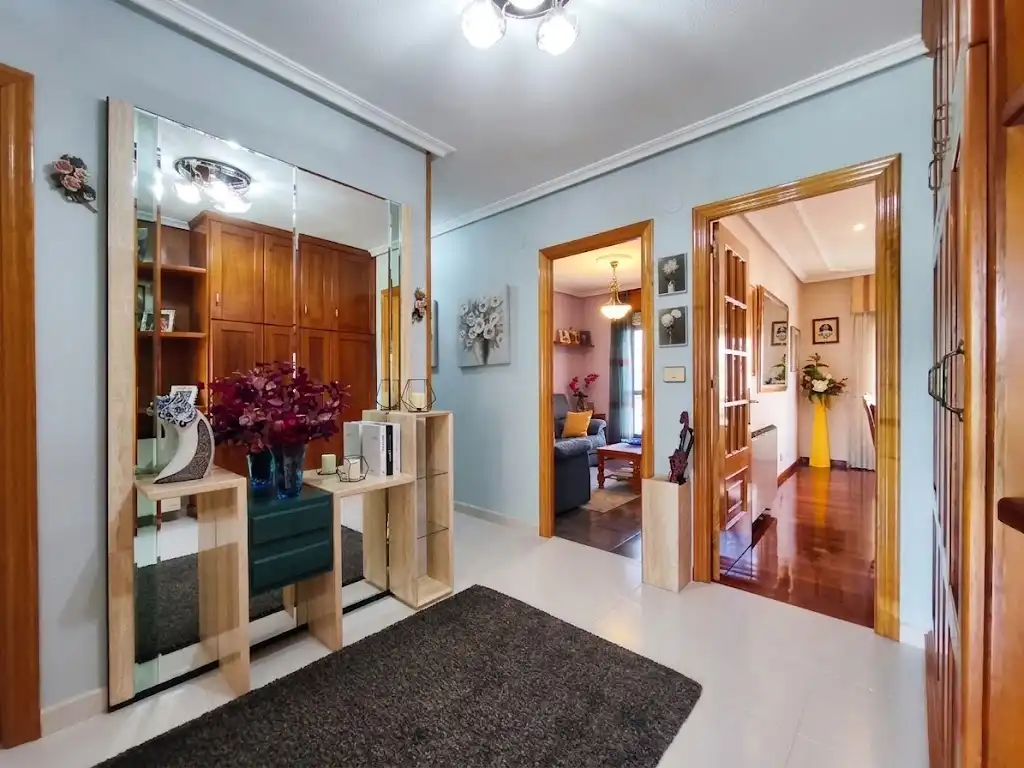 Piso en venta en Verín con Calefacción, Trastero y Amueblado