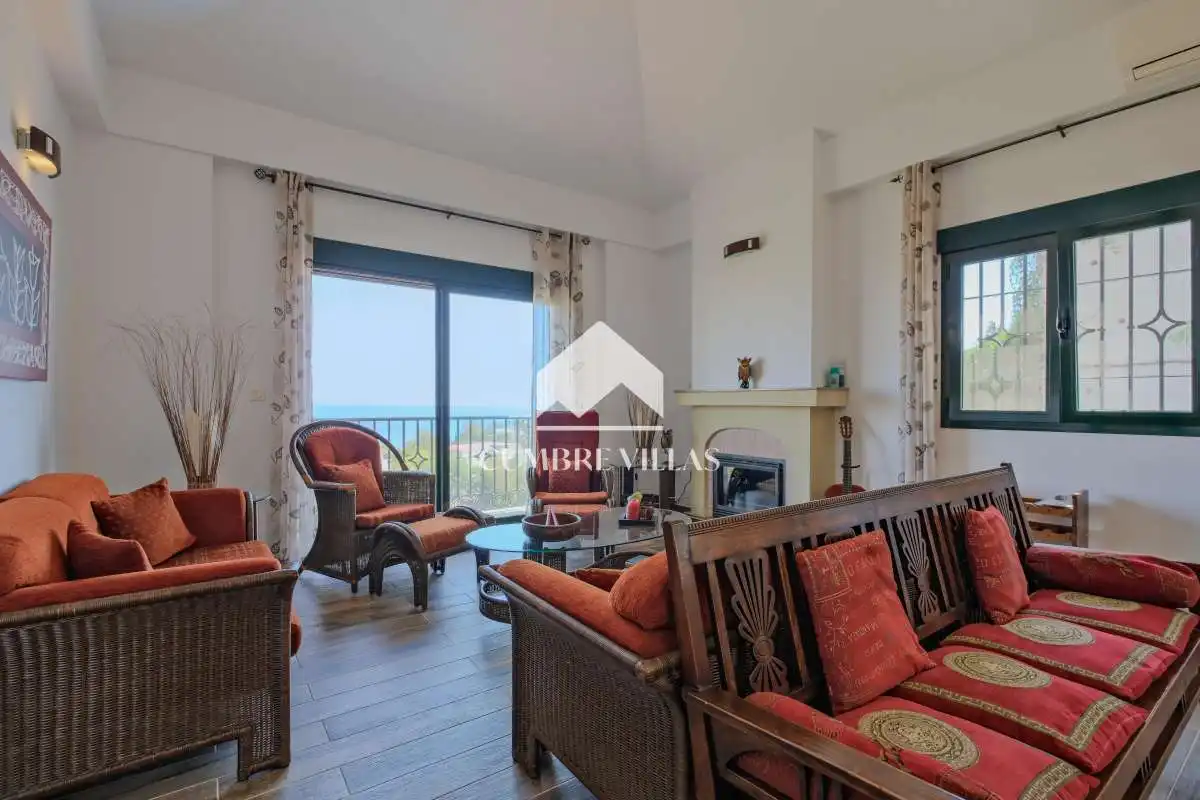 Sala de estar de Casa o chalet en venta en Almuñécar con Terraza, Amueblado y Internet