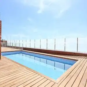 Schwimmbecken von Dachboden zur Miete in  Barcelona Capital mit Klimaanlage, Heizung und Terrasse