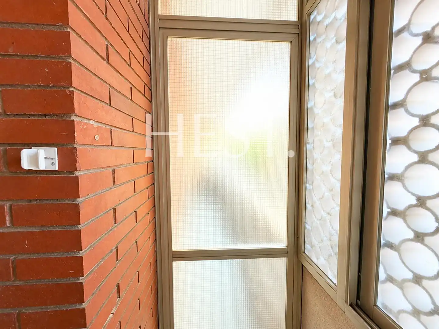 Piso en venta en Barcelona con Calefacción, Terraza y Balcón