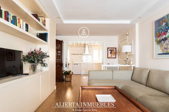 Piso en Venta en Cesareo Alierta en Paseo Constitución - Las Damas