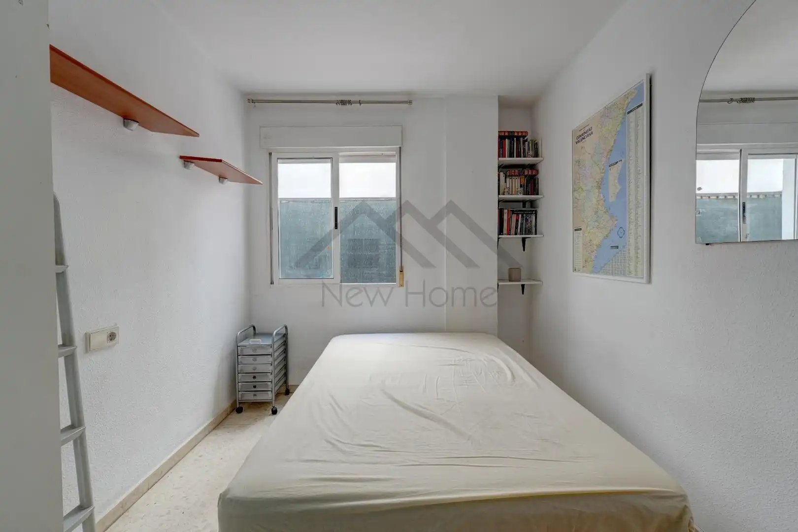 Habitación de Piso en venta en La Pobla de Vallbona con Aire acondicionado y Terraza