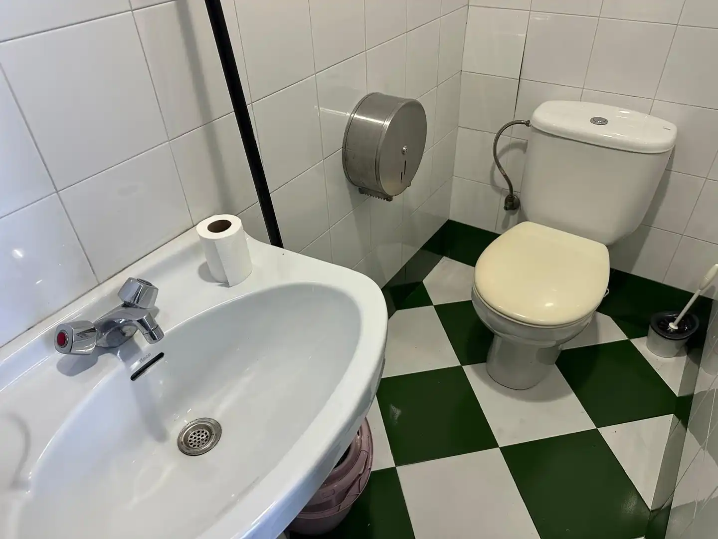 Baño de Local de alquiler en Donostia - San Sebastián 