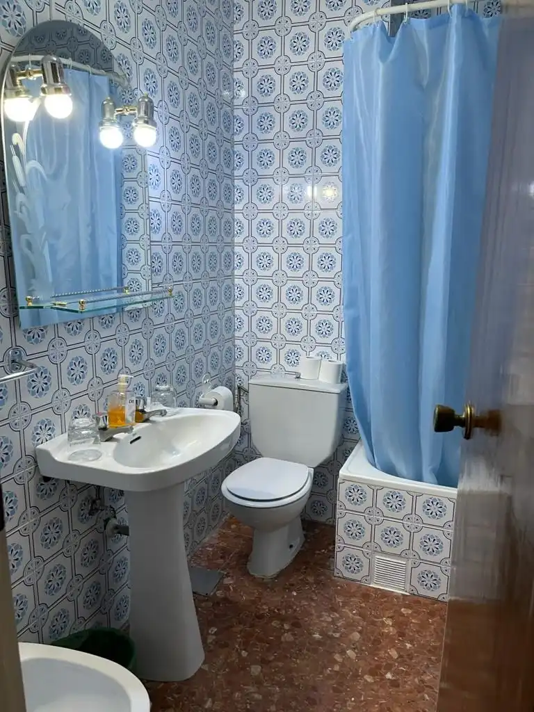 Baño de Edificio en venta en Madrigal de las Altas Torres