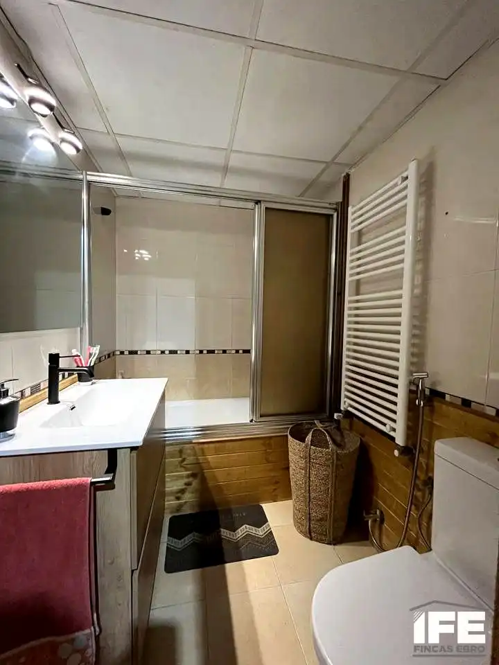 Ground floor for sale in Alagón