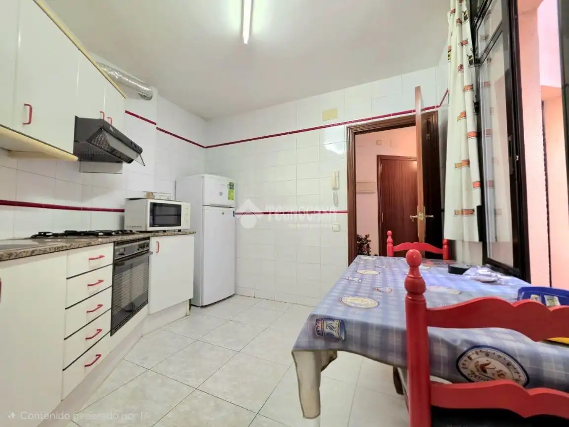 Küche von Wohnung zum Verkauf in Santa Coloma de Gramenet mit Möbliert und Balkon