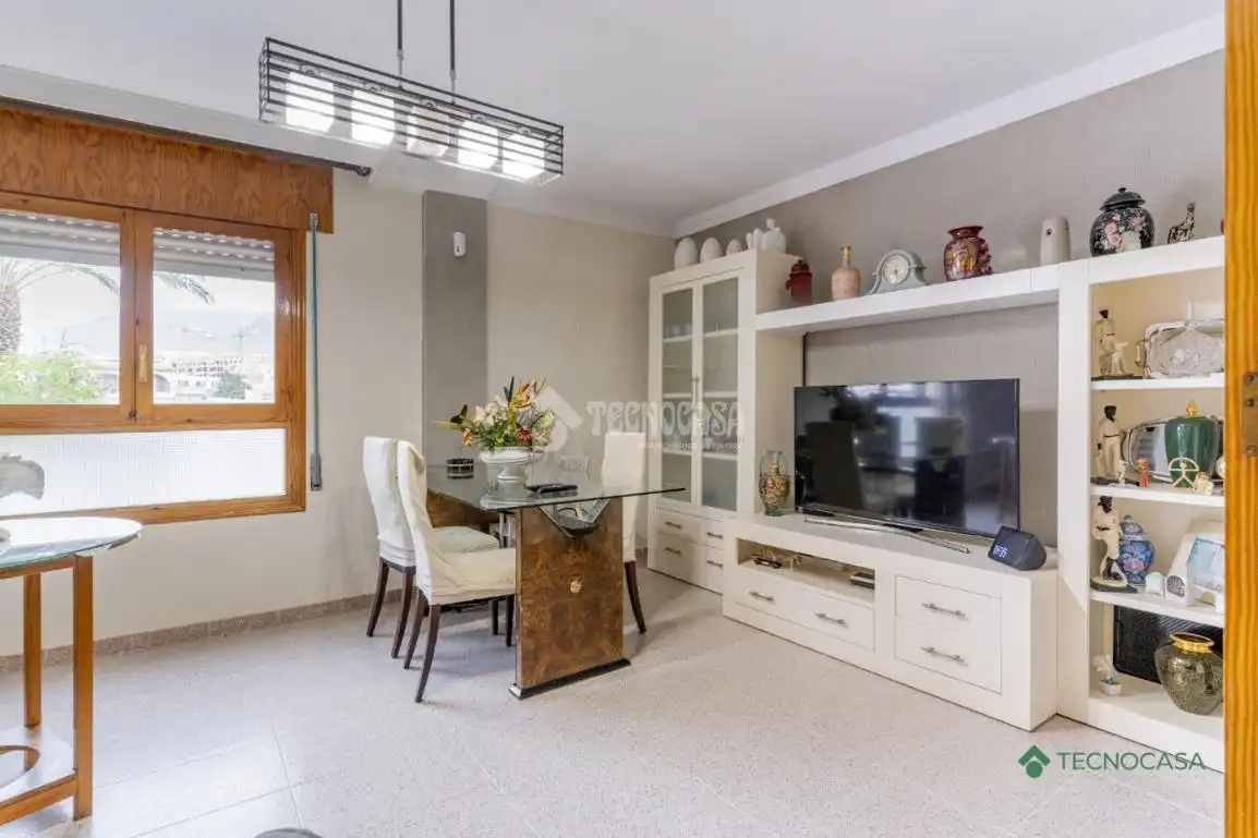 Sala de estar de Piso en venta en Roquetas de Mar con Aire acondicionado y Terraza