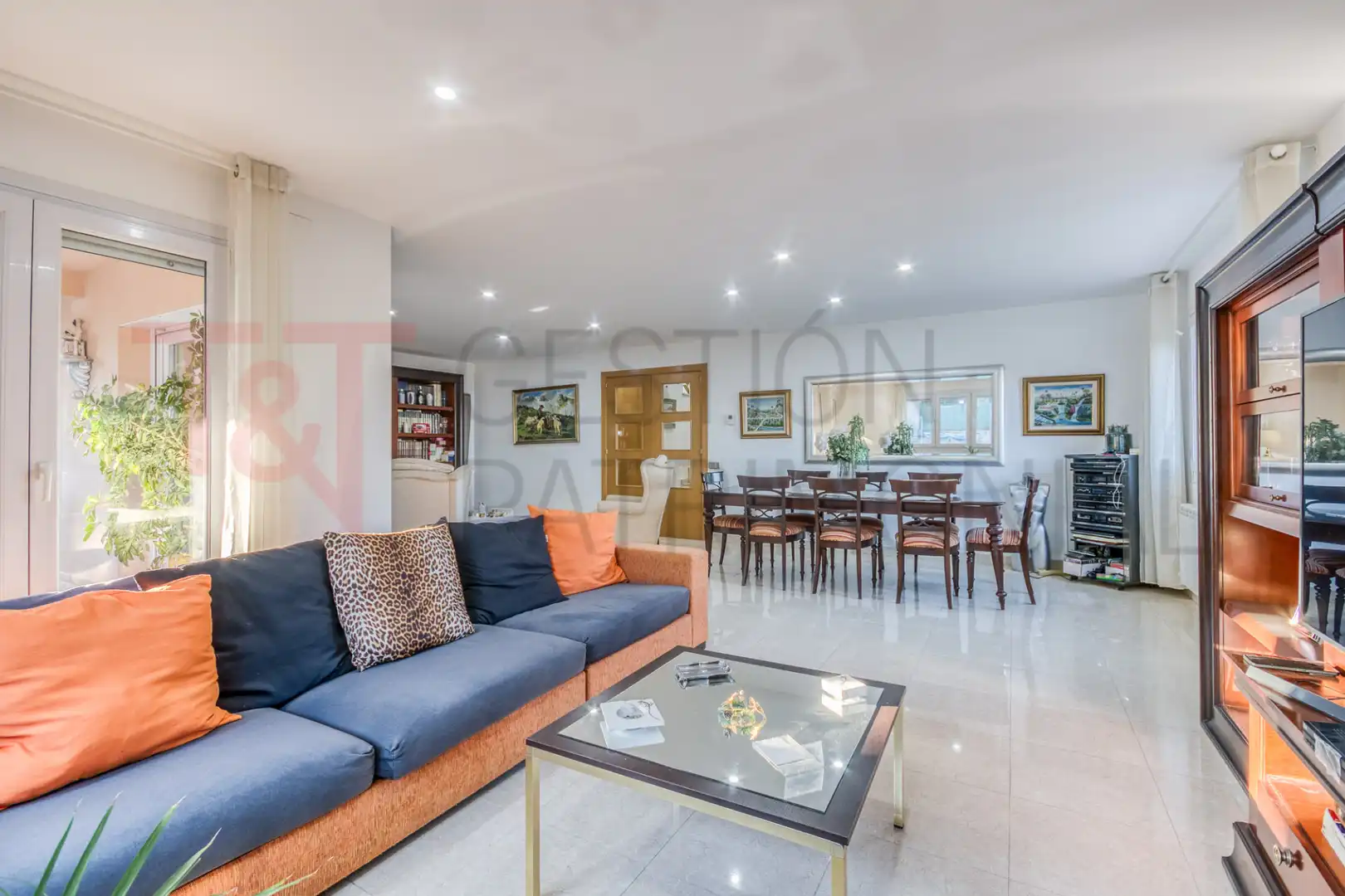 Living room of Houses for sale in Matadepera  with Heating, Private garden and Terrace