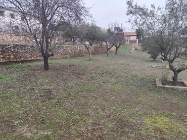 Terreny residencial en venda a Hontoba