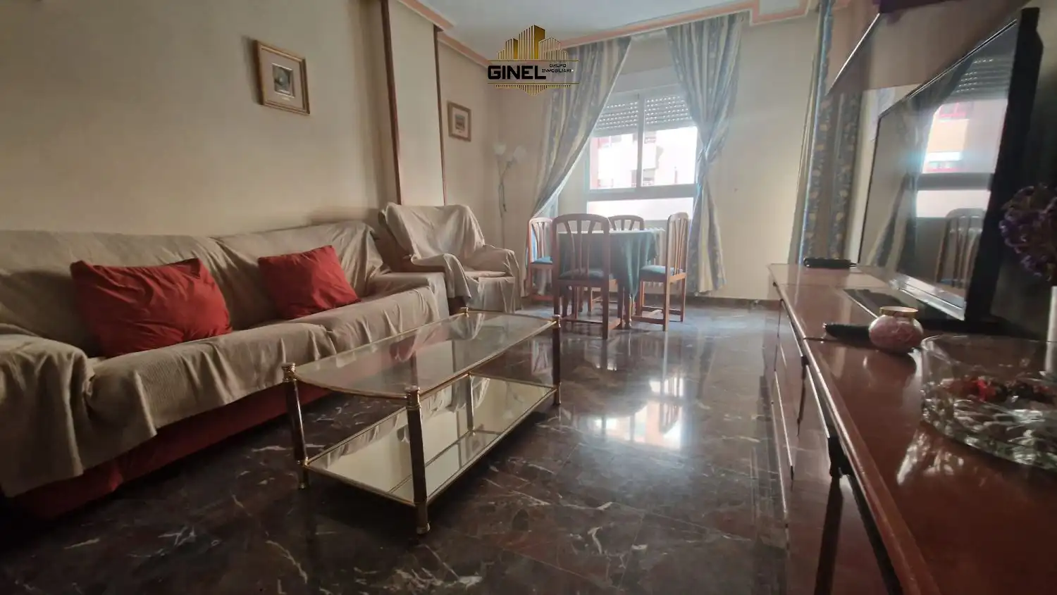 Habitación de Piso en venta en Jaén con Calefacción, Terraza y Balcón
